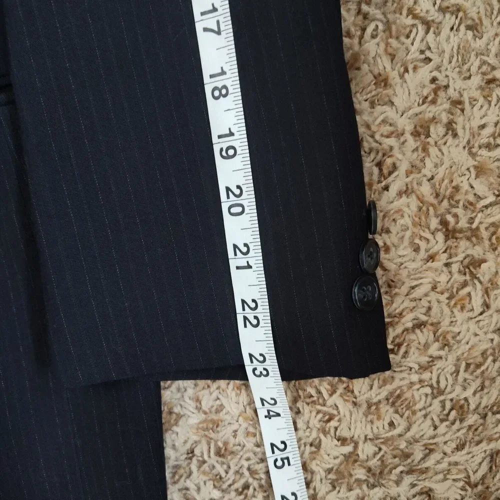 Hart Schaffner & Marx Pine's Men Size 42S Black Pinstripe Wool‎ Blazer